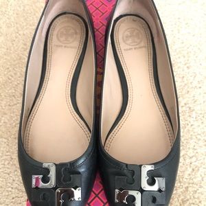GUC Tory Burch black Lowell flats size 7